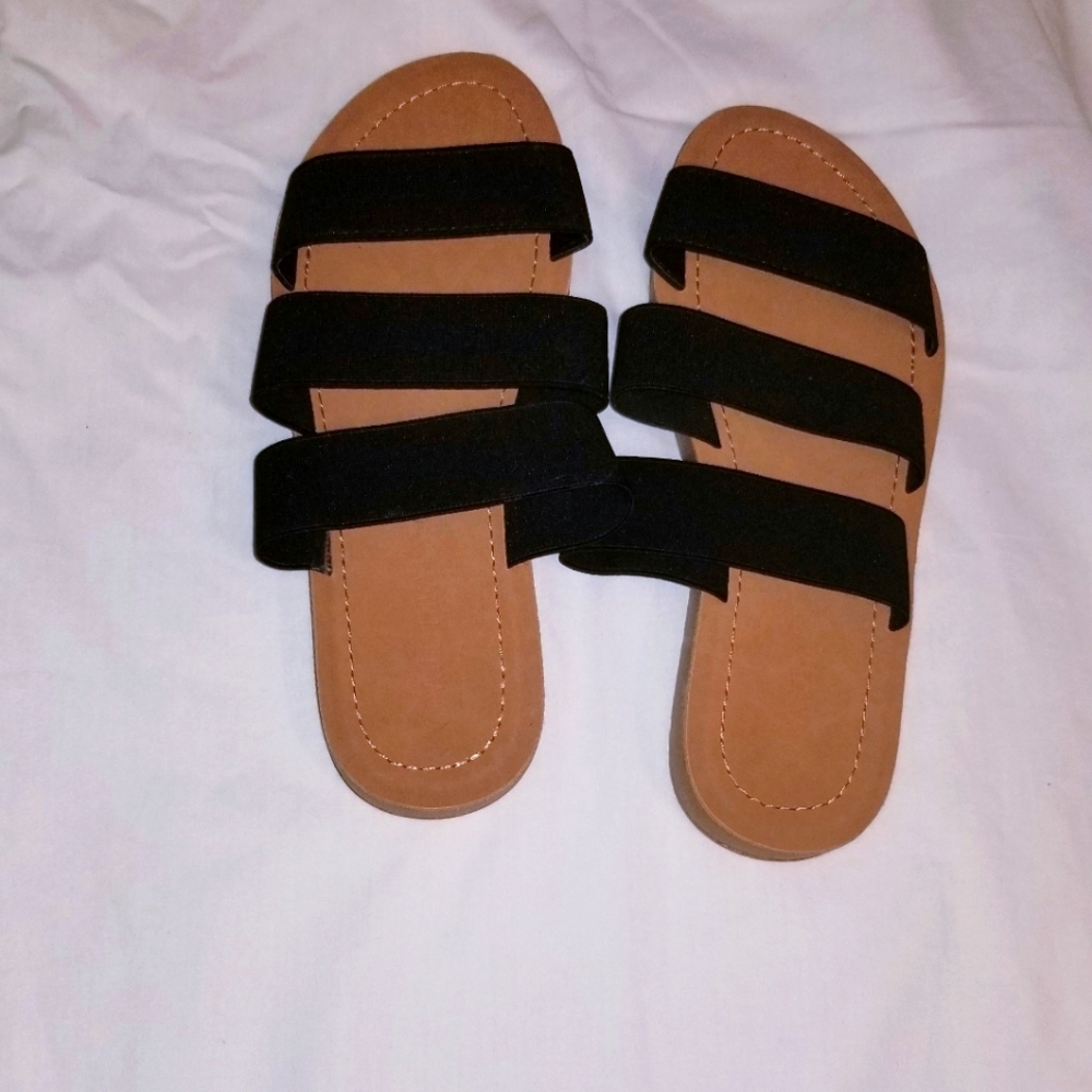 Size 6 sandals brand new